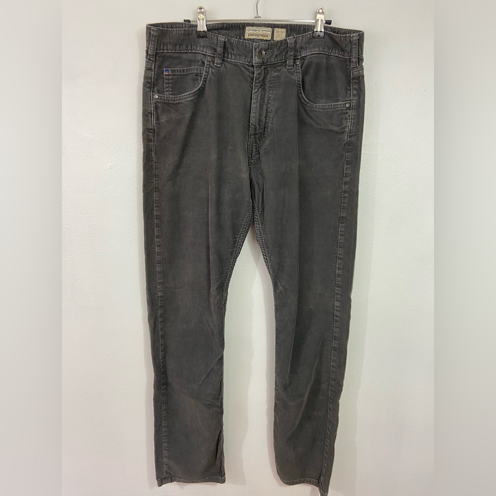 Patagonia Men’s Corduroy Pants Sz 33 Straight Leg Grey Organic Cotton Gorpcore